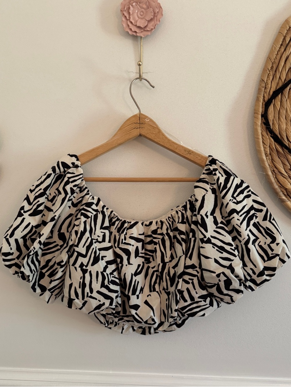 a new day Black & White Zebra-Print Off-Shoulder Puff Sleeve Crop Top